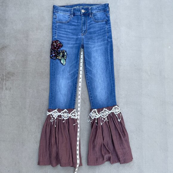 American Eagle Outfitter Next Level Stretch Modified Hi-Rise Pleated Flare Jeans - Picture 10 of 14